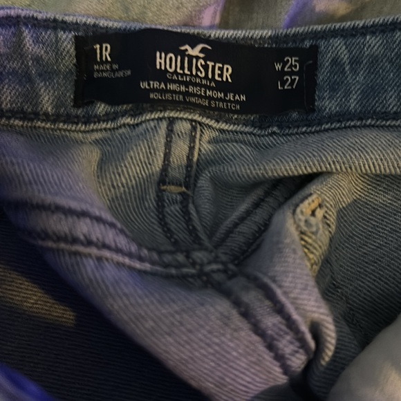 Hollister ultra high rise mom jean 25/27 - Picture 7 of 7